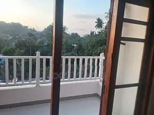 House Upper Floor Rent - Kandy City
