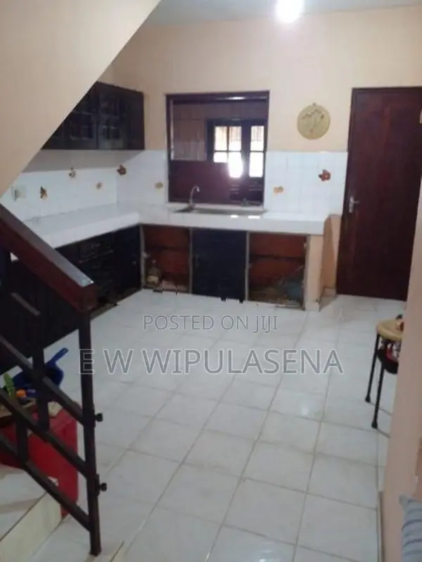 2 STORIES HOURS for SALE in Weeramawatha