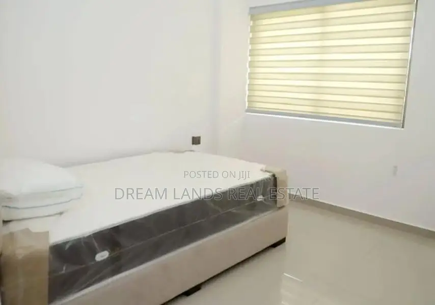 Luxury furnished canturberry Golf Apartments for rent Kahathuduwa