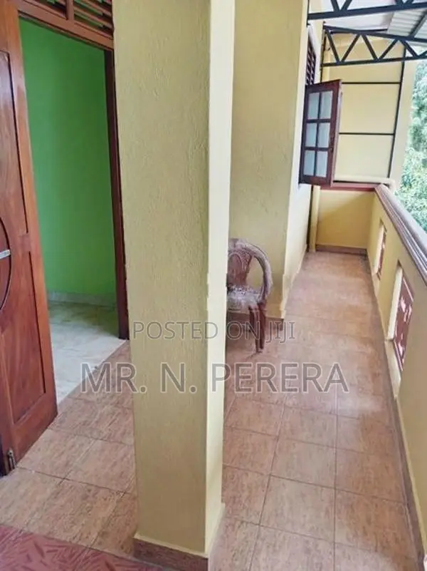 Second Floor for Rent at Boralesgamuwa - BRE 40