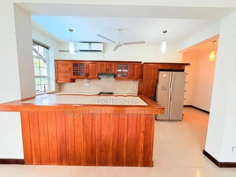 Colombo 05 Luxurious House for Sale