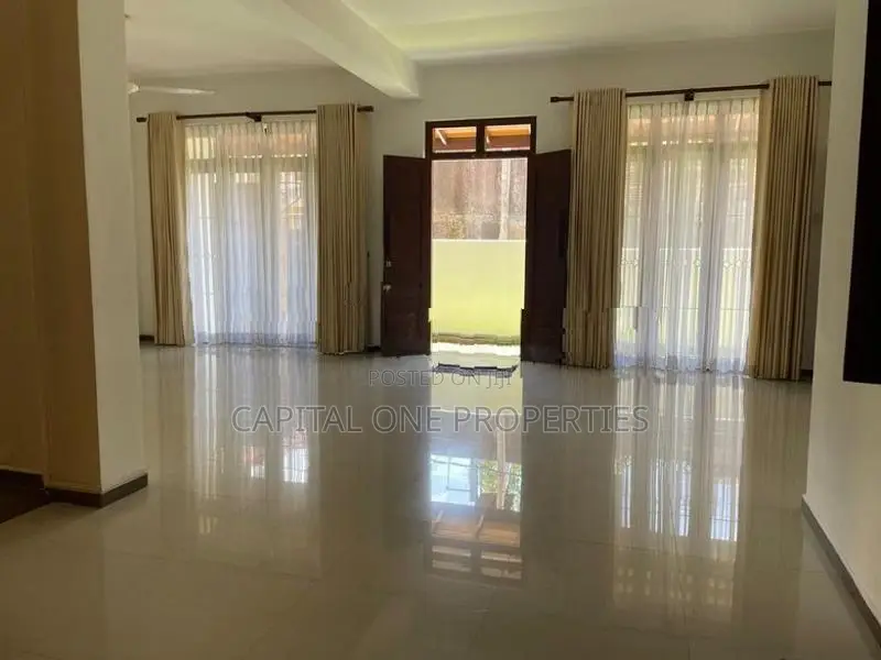 Architectural Designed Office For Rent In Kotte - 3839U