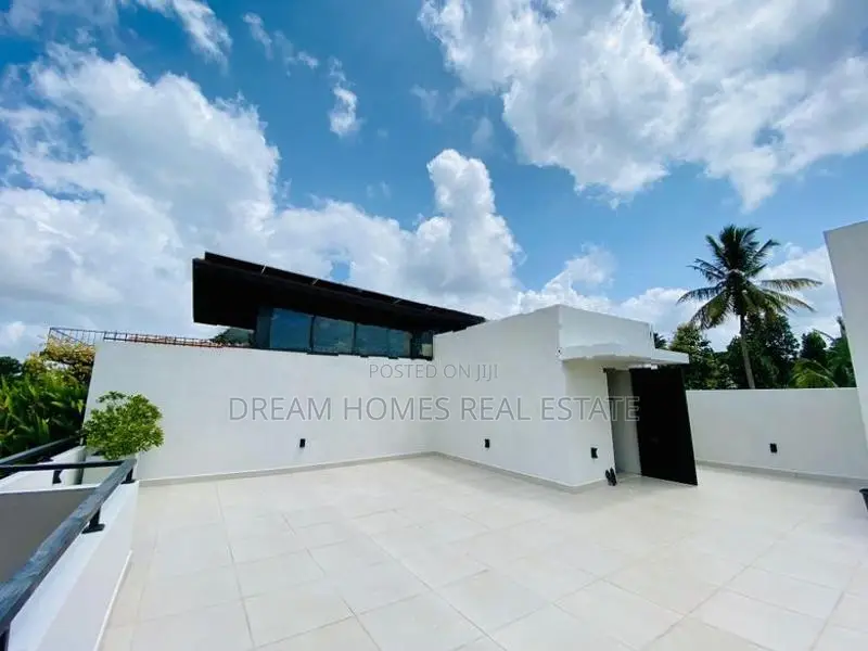 Brand New Luxury Modern Home for Sale in Athurugiriya