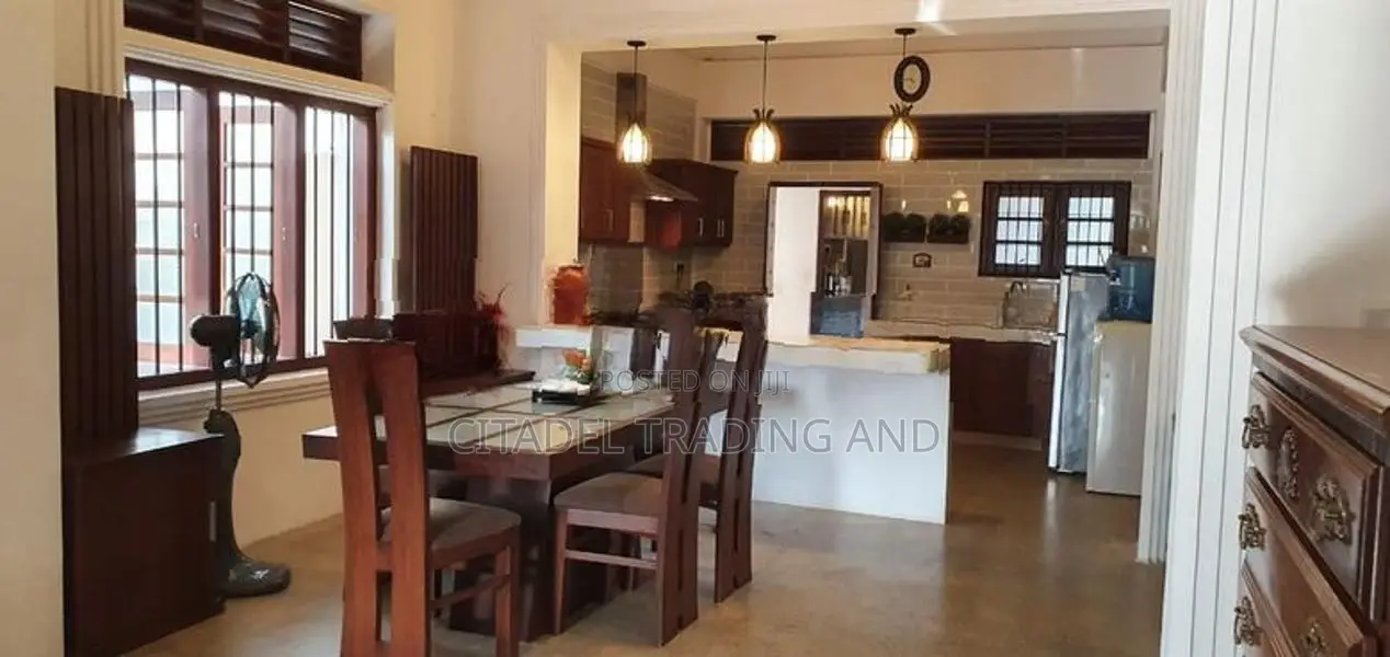 Single Storey House For Rent In Mount Lavinia - CH1758