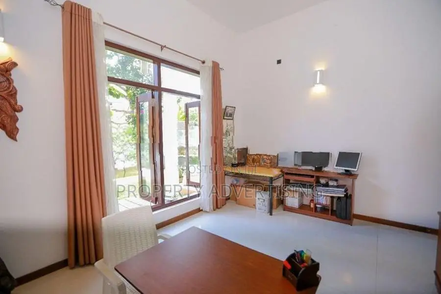 Nugegoda Super Luxury House for Sale