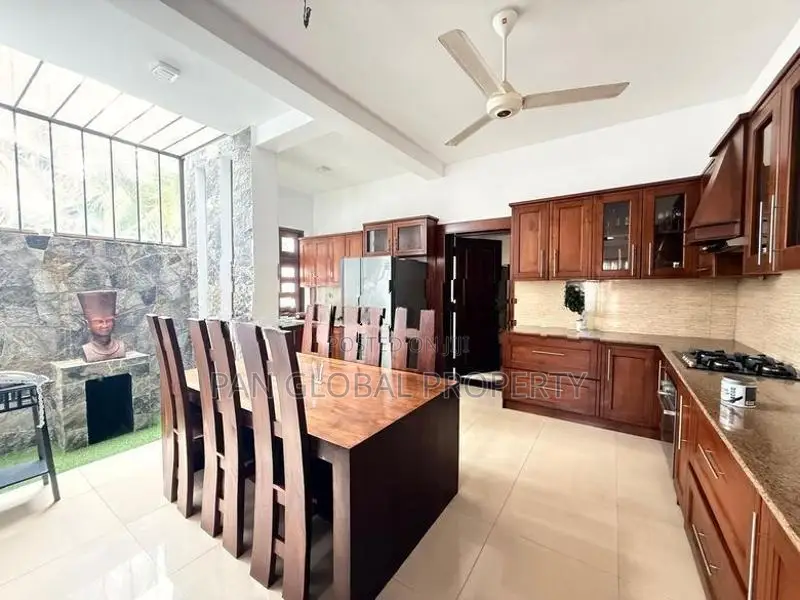 Spacious House for Sale in Kandana