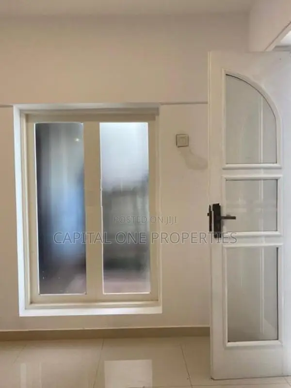1200 SQFT OFFICE RENT IN COLOMBO 4 - 570U