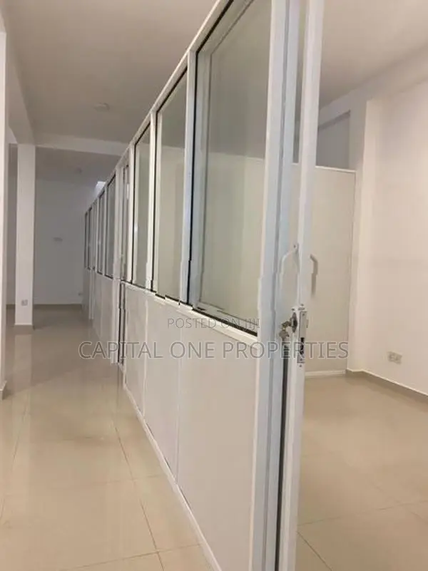 1200 SQFT OFFICE RENT IN COLOMBO 4 - 570U