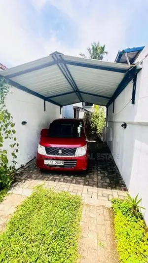 Elegant Two Storey House for Sale in Kiribathgoda Kelaniya