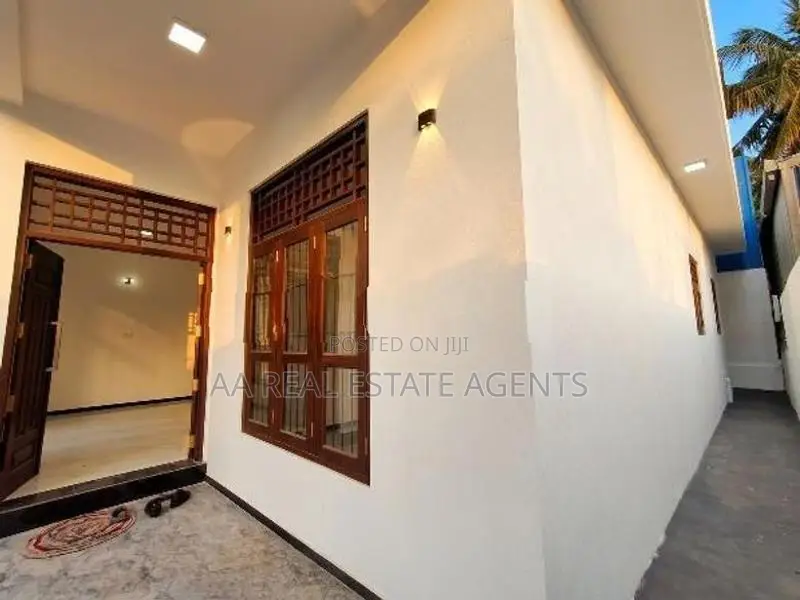 Three-Storey House for Sale in Wellampitiya