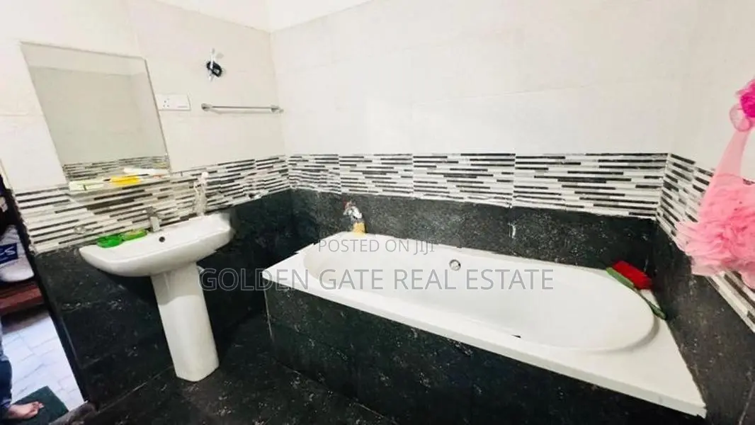 Elegant Two Storey House for Sale in Kiribathgoda Kelaniya
