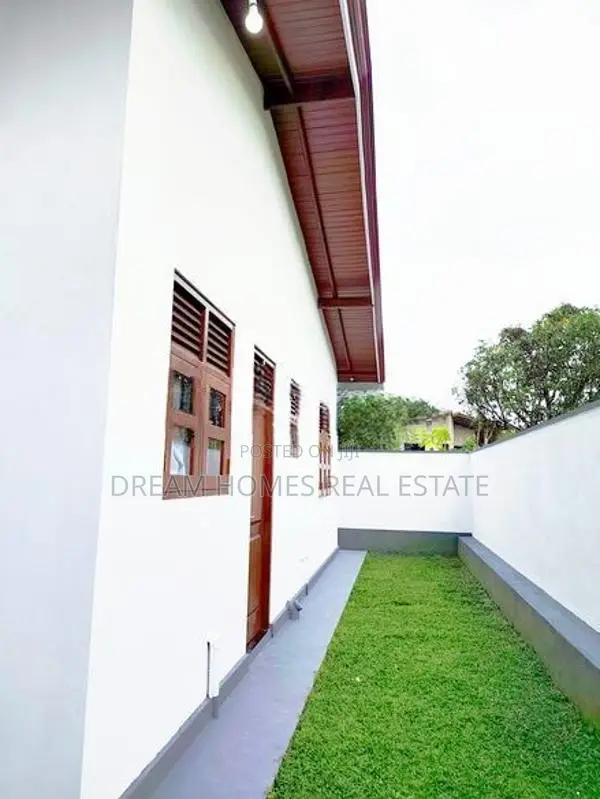 Brand New Modern House for Sale – Godagama, Araliya Land