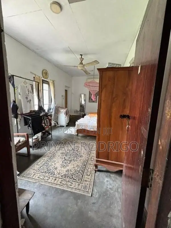 Rajagiriya - Moragasmulla Road 35 Perches of Commercial Land for Sale