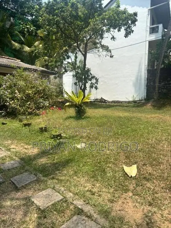 Rajagiriya - Moragasmulla Road 35 Perches of Commercial Land for Sale
