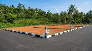 කළුතර නගරයෙන් සියලු පහසුකම් සහිත වටිනා ඉඩමක්