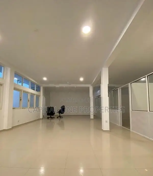 1200 SQFT OFFICE RENT IN COLOMBO 4 - 570U