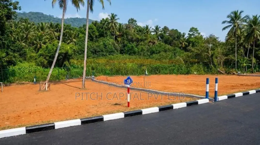 කළුතර නගරයෙන් සියලු පහසුකම් සහිත වටිනා ඉඩමක්