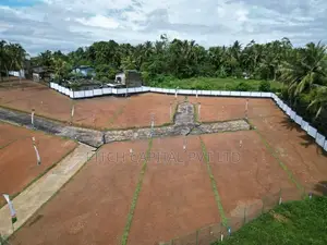 Bandaragama - uyanwatta සුද්දර වැවකට මුහුණලා අගනා බිම්කොටස්