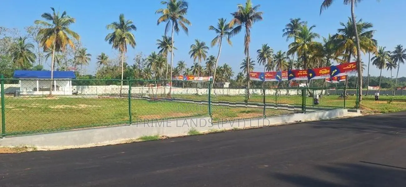 බිම් කොටස් විකිණීමට කුරුණෑගල