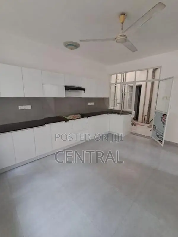 House for Rent in Colombo 7 (C7-10337)