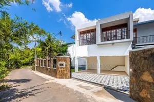 Super Luxury 14P Modern House For Sale In Battaramulla Near Waters Edg