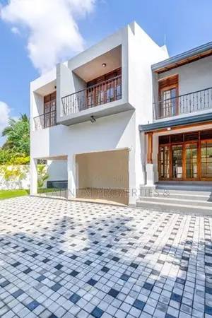 Super Luxury 14P Modern House For Sale In Battaramulla Near Waters Edg