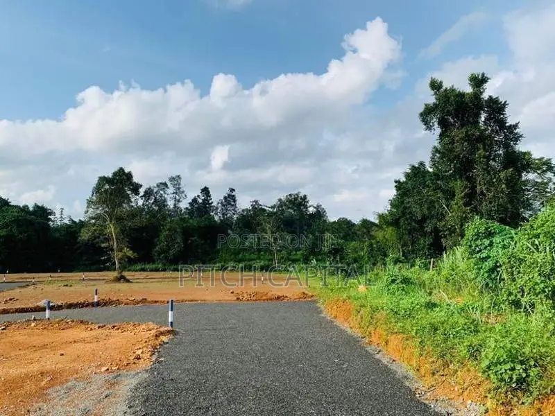 සංචාරක කර්මාන්තයට ඉඩම් ඉංගිරියෙන්