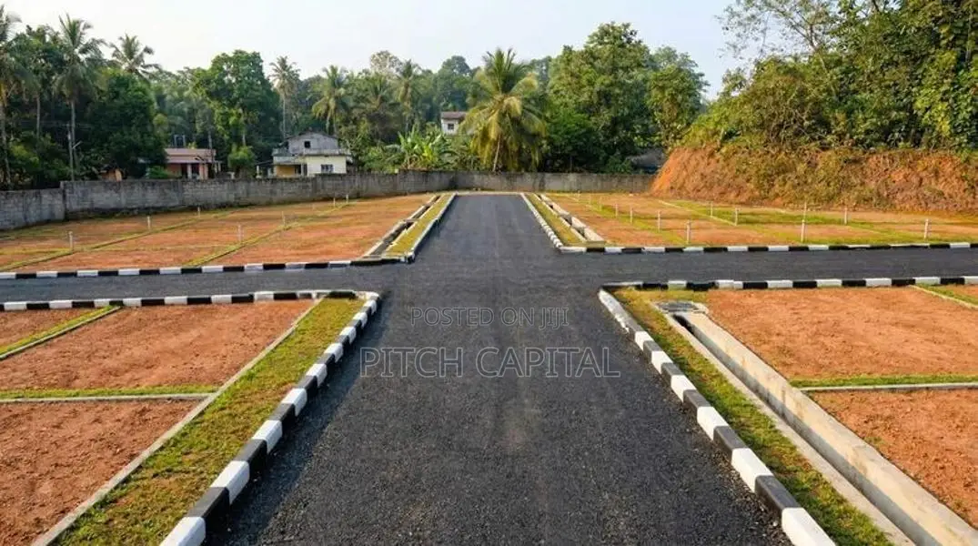 කළුතර නගරයෙන් ඉඩමක්