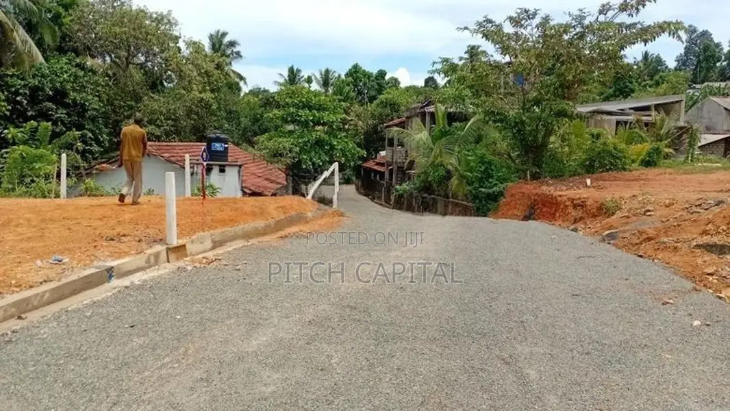 කළුතර නගරයෙන් ඉඩමක්