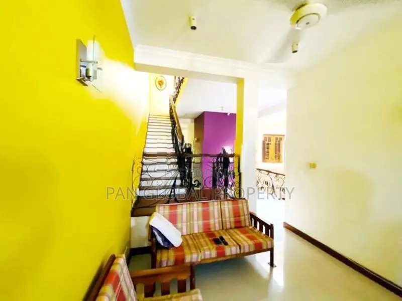 House for Sale in Mount Lavinia ( Two Units )