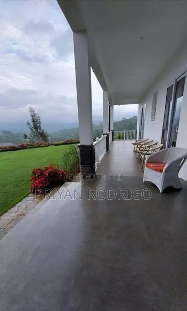 Luxury Fully Furnished 05 BR Bungalow for Sale in Nuwara Eliya Distric
