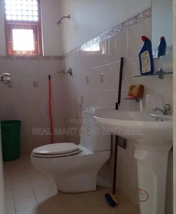 JA-ELA : 4-BR (14P) TWO-STORIED LUXURY HOUSE FOR SALE