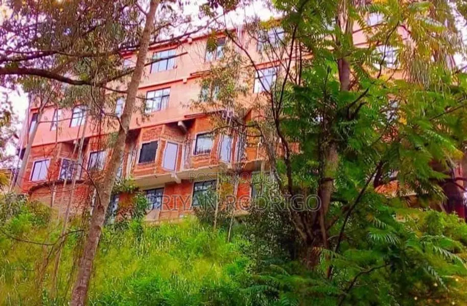 Hotel For Sale In Bandarawela