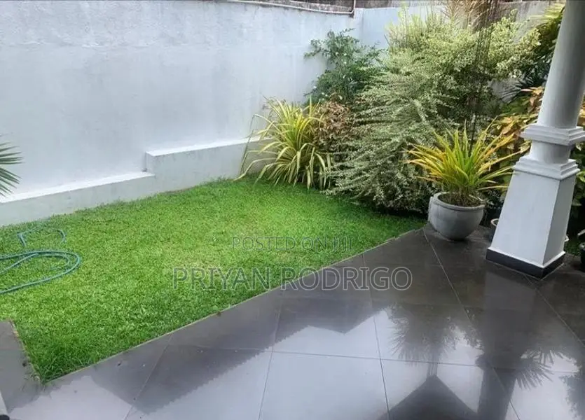Spacious Solid House for Sale at Kotikawatta