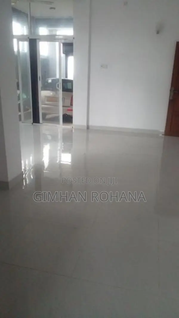 3 Bedrooms House For Rent Rathmalana