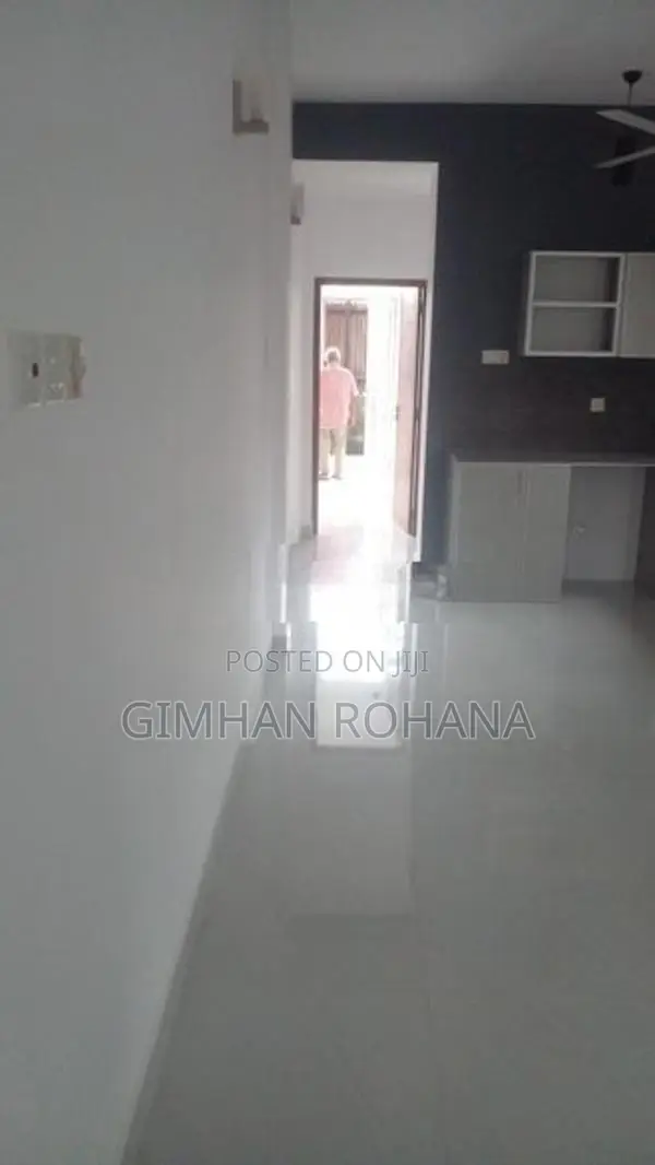 3 Bedrooms House For Rent Rathmalana