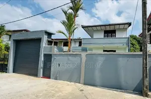 Kelaniya, Vihara Mawatha 05 Bedroom House for Immediate Sale