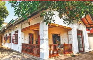 spacious Furniahed Bungalow for rent in Mount Lavinia