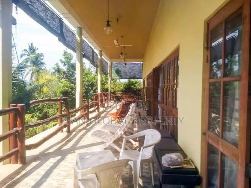 Water Front House for Sale in Bolgoda