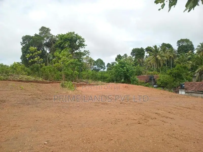 Lands for Sale in Aluthwala