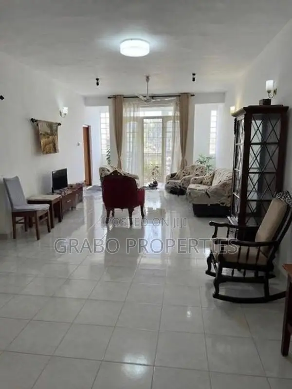 Spacious Furnished Apartmemt for rent in Bambalapitiya, Colombo 4