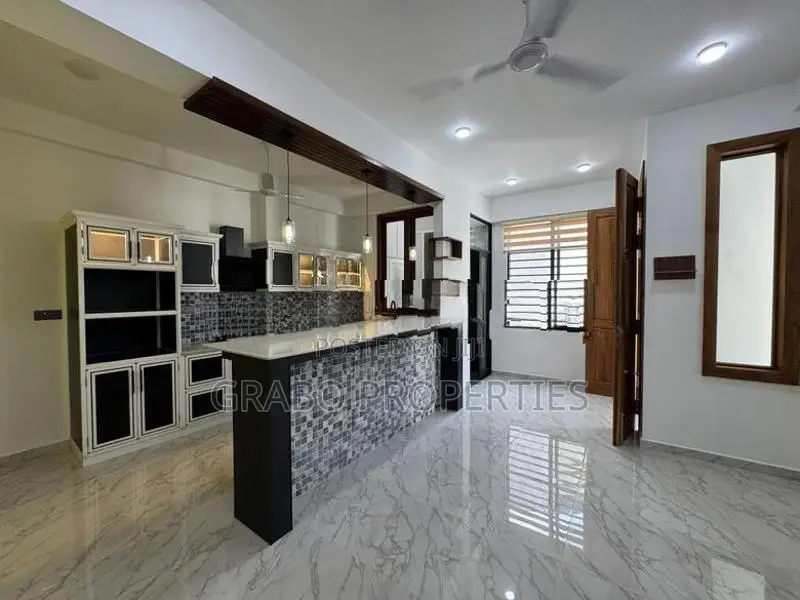 Brand new 4 Story House for rent in Dehiwala