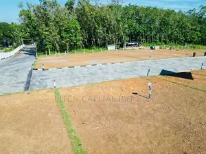 කලුඅග්ගල Leisure world මායිමෙන් ඉතා වටිනා බිම් කොටස් විකිණීමට