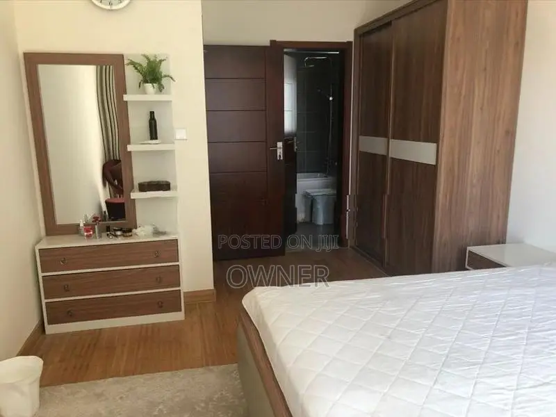 Luxury 3 bed room apartment in Astoria - Colombo 03