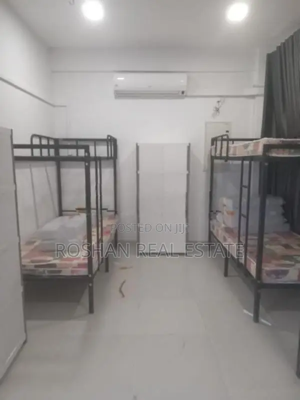COMMERCIAL PROPERTY THREE STORIED FOR RENT COLOMBO 2 CH2742