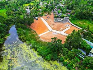 බණ්ඩාරගම උයන්වත්ත වැවට මුහුණලා ඇති වටිනා බිම් කොටස් විකිණීමට