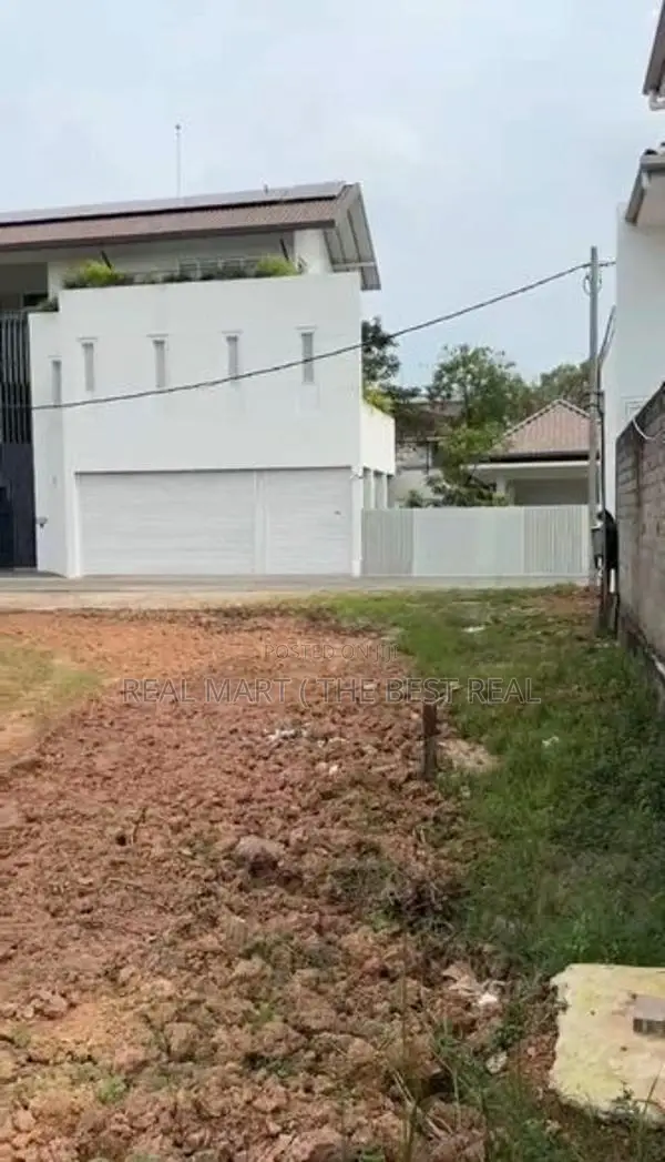 RAJAGIRIYA : 15 PERCHES WATERFRONT PRIME LAND FOR SALE