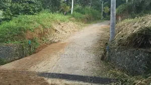 Residential Land for Sale in Kandy Abathanna