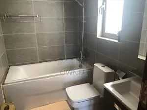 Luxury 3 bed room apartment in Astoria - Colombo 03