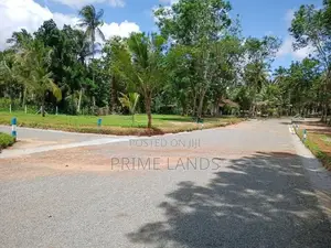 Land in Diuwlapitiya